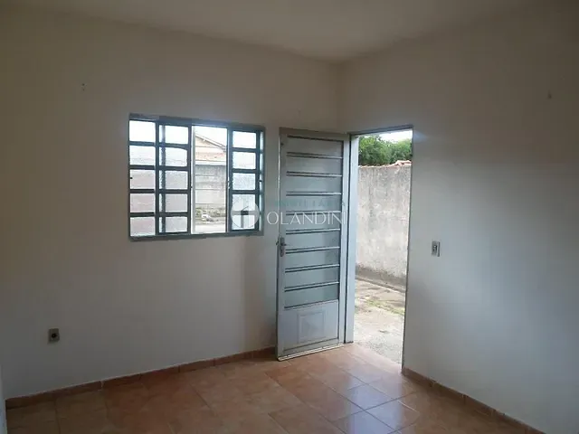 Casa com 200m² 3 quartos e 1 banheiro, à venda, no bairro Jardim Leonor em Artur Nogueira