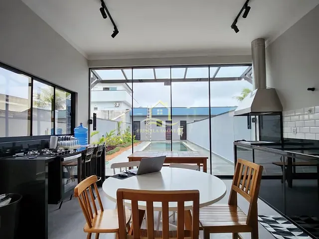 Casa com 252m² 3 quartos e 3 banheiros, à venda, no bairro Morada da Praia em Bertioga