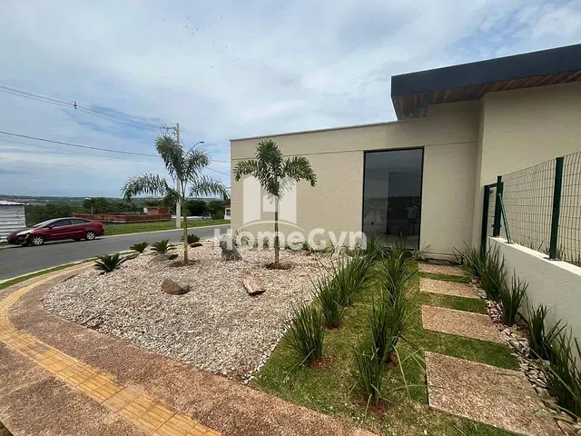 Casa com 410m² 3 quartos e 4 banheiros, à venda, no bairro Jardins Capri em Senador Canedo