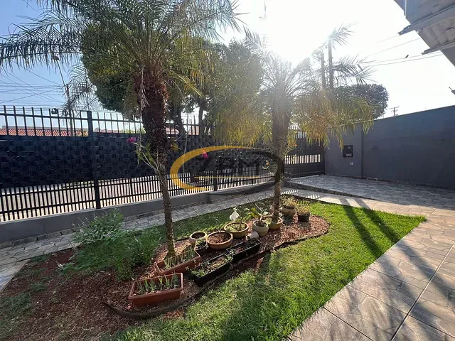 Casa com 300m² 3 quartos e 3 banheiros, à venda, no bairro Santa Mônica em Londrina