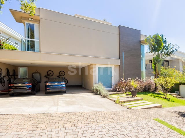 Casa com 502m² 4 quartos e 6 banheiros, à venda, no bairro Alphaville em Santana de Parnaíba