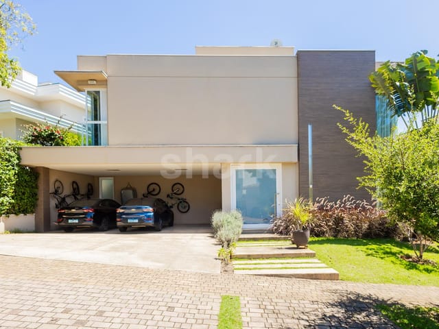 Casa com 502m² 4 quartos e 6 banheiros, à venda, no bairro Alphaville em Santana de Parnaíba