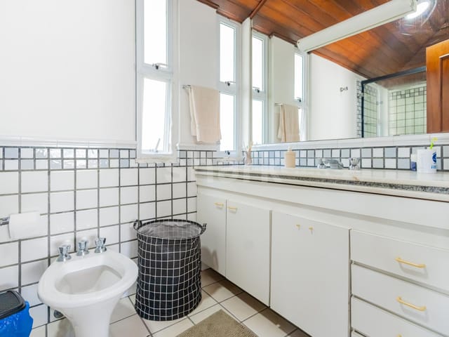 Casa com 420m² 5 quartos e 56 banheiros, à venda, no bairro Alphaville em Santana de Parnaíba