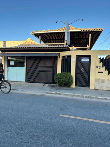 Casa com 450m² 4 quartos e 3 banheiros, à venda, no bairro Parque Turf Club em Campos dos Goytacazes
