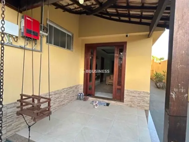 Casa com 450m² 4 quartos e 3 banheiros, à venda, no bairro Parque Turf Club em Campos dos Goytacazes