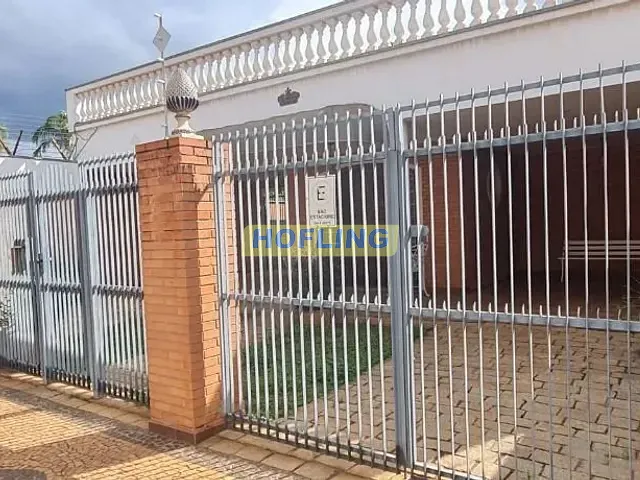 Casa com 660m² 4 quartos e 4 banheiros, para alugar, no bairro Cidade Jardim em Rio Claro