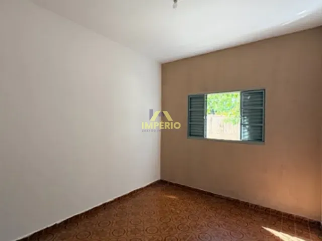 Casa com 307m² 3 quartos e 1 banheiro, à venda, no bairro Jardim Elizabeth em Salto