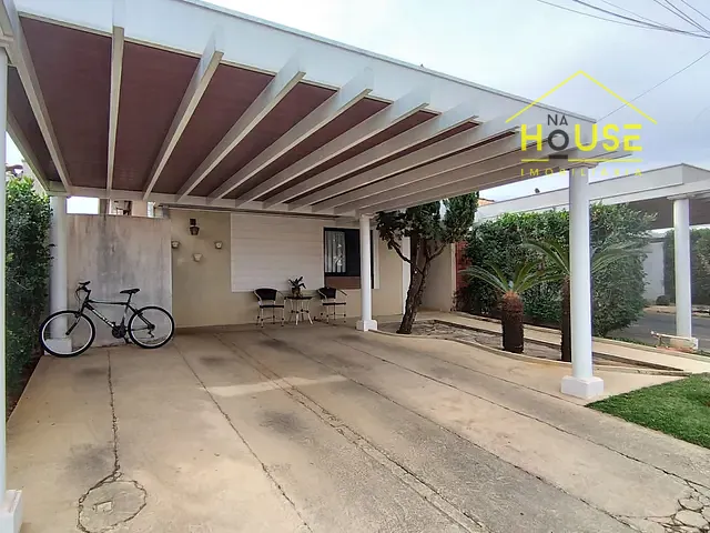 Casa com 279m² 4 quartos e 4 banheiros, à venda, no bairro Jardim Redentor em São José do Rio Preto