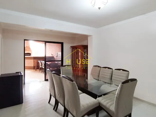Casa com 279m² 4 quartos e 4 banheiros, à venda, no bairro Jardim Redentor em São José do Rio Preto