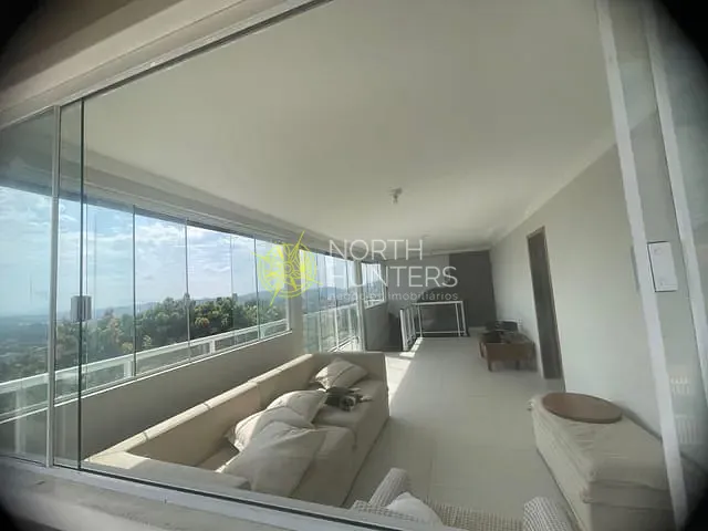 Casa com 235m² 5 quartos e 1 banheiro, à venda ou para alugar, no bairro Boehmerwald em Joinville