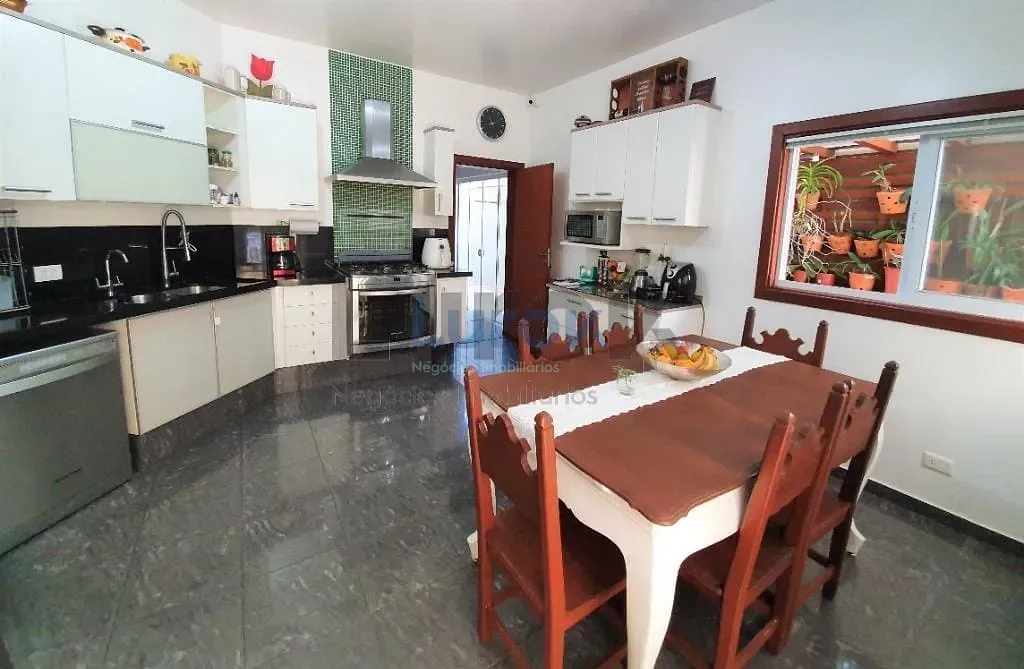 Casa, 4 quartos, 315 m² - Foto 4