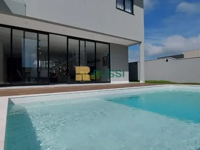 Casa com 450m² 4 quartos e 6 banheiros, à venda, no bairro Urbanova em São José dos Campos