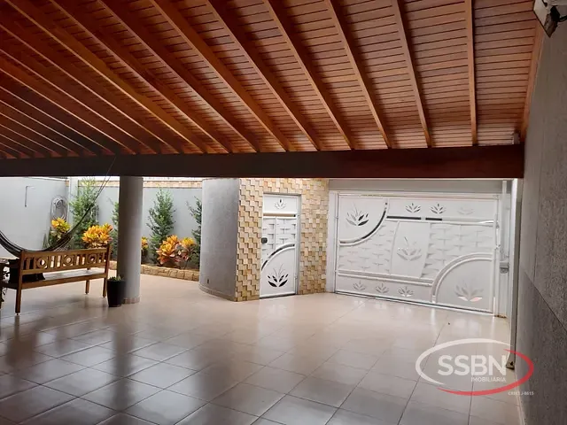 Casa 3 quartos e 3 banheiros, à venda, no bairro Jardim Maria Helena em Nova Odessa