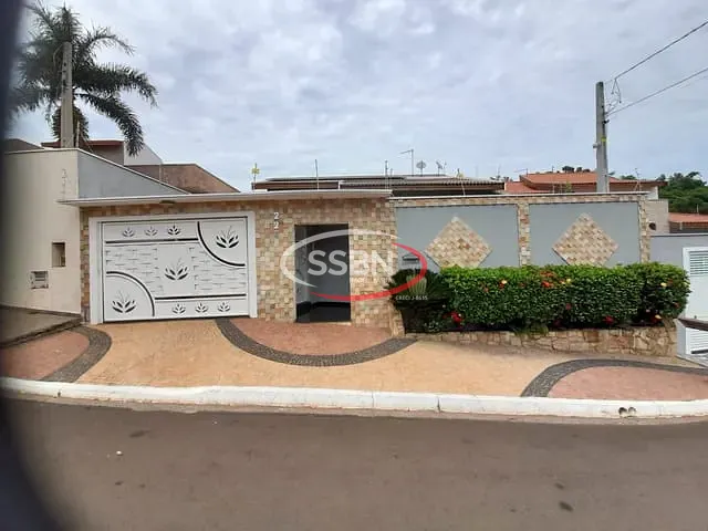 Casa 3 quartos e 3 banheiros, à venda, no bairro Jardim Maria Helena em Nova Odessa
