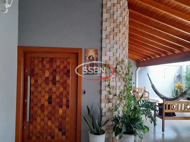 Casa 3 quartos e 3 banheiros, à venda, no bairro Jardim Maria Helena em Nova Odessa