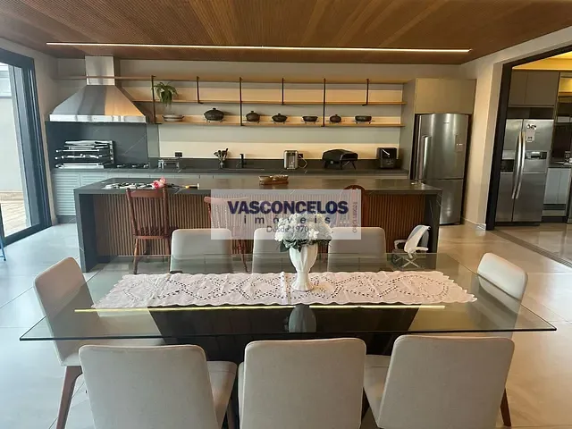 Casa com 600m² 5 quartos e 5 banheiros, à venda, no bairro Urbanova em São José dos Campos