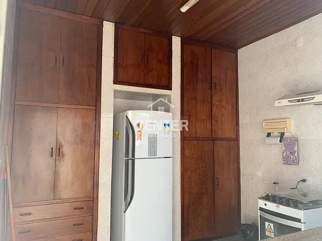 Casa com 180m² 2 quartos e 2 banheiros, à venda, no bairro Jardim Maria Augusta em Taubaté