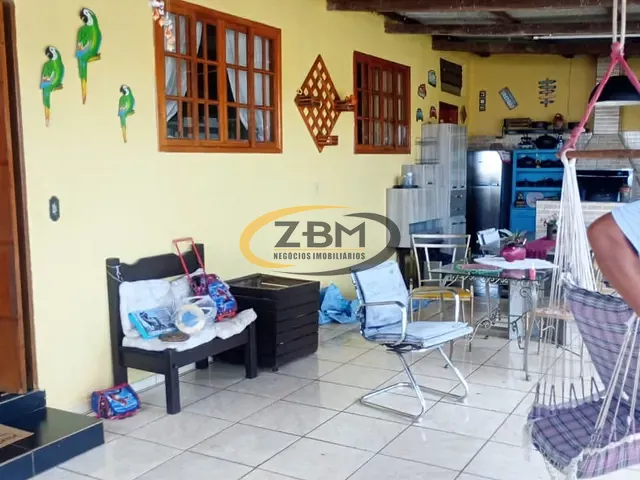 Casa com 300m² 4 quartos e 3 banheiros, à venda, no bairro Jardim Riviera em Cambé