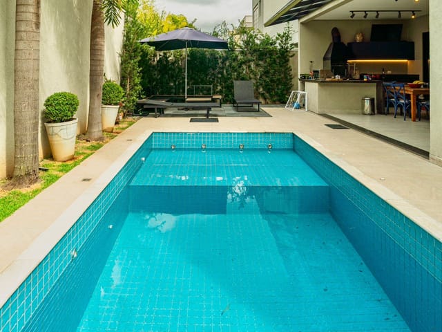 Casa com 420m² 4 quartos e 7 banheiros, à venda, no bairro Tamboré em Santana de Parnaíba