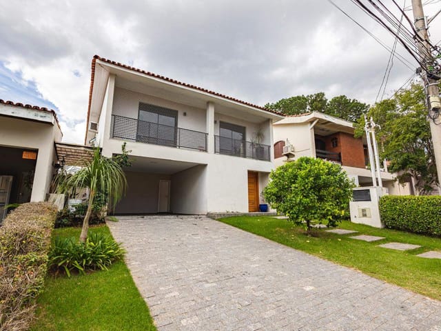 Casa com 316m² 3 quartos e 5 banheiros, à venda, no bairro Alphaville em Santana de Parnaíba