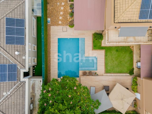 Casa com 904m² 4 quartos e 8 banheiros, à venda ou para alugar, no bairro Alphaville em Santana de Parnaíba