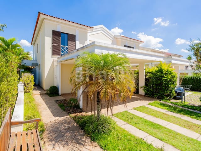 Casa com 165m² 3 quartos e 3 banheiros, à venda ou para alugar, no bairro Tamboré 05 em SANTANA DE PARNAÍBA