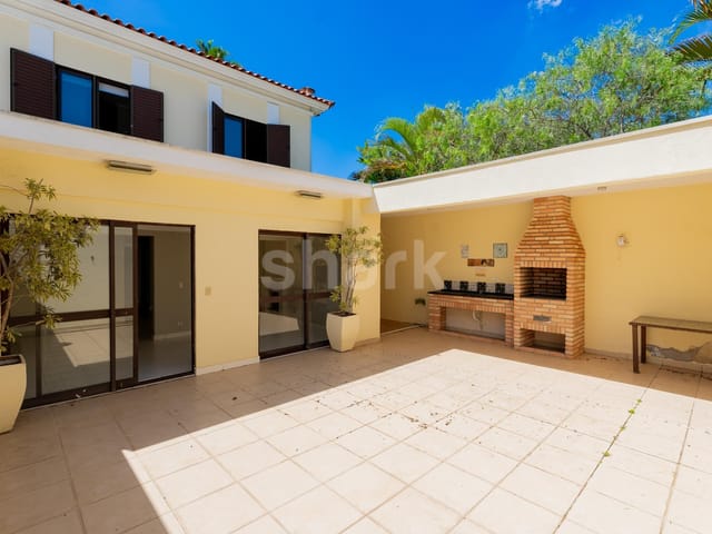 Casa com 165m² 3 quartos e 3 banheiros, à venda ou para alugar, no bairro Tamboré 05 em SANTANA DE PARNAÍBA
