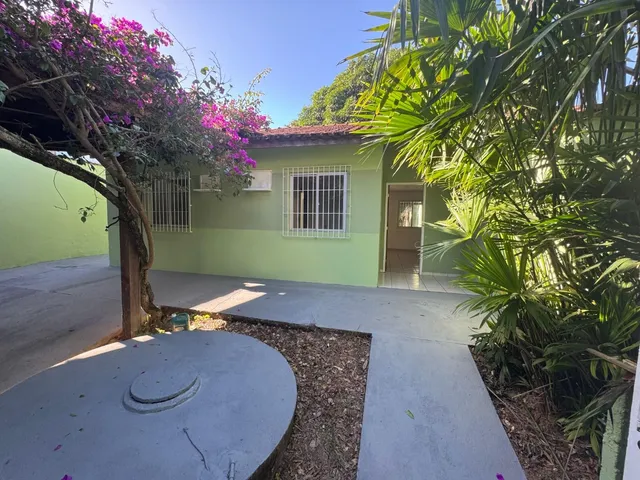 Casa com 300m² 2 quartos e 1 banheiro, para alugar, no bairro Lagoa em Macaé