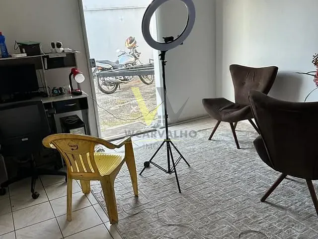Casa 3 quartos e 1 banheiro, à venda, no bairro Adriana Parque em Anápolis