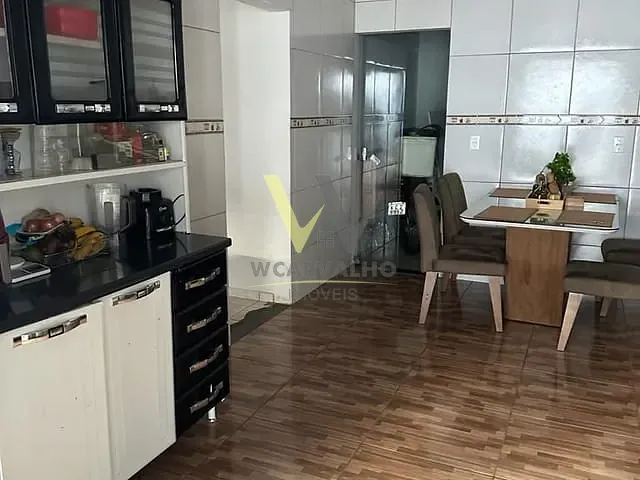 Casa 3 quartos e 1 banheiro, à venda, no bairro Adriana Parque em Anápolis