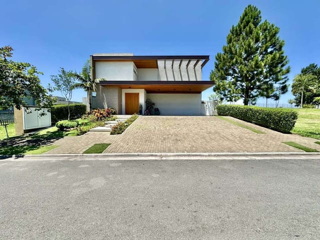 Foto do Casa - Casa Moderna e Sofisticada no Alphaville Granja Vianna – 4 Suítes e Área Gourmet com Piscina | Eleve Imóveis