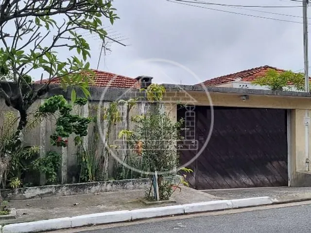 Casa com 250m² 3 quartos e 2 banheiros, à venda, no bairro Interlagos em São Paulo