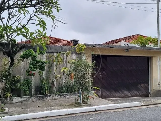Casa com 250m² 3 quartos e 2 banheiros, à venda, no bairro Interlagos em São Paulo