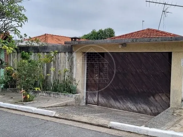 Casa com 250m² 3 quartos e 2 banheiros, à venda, no bairro Interlagos em São Paulo