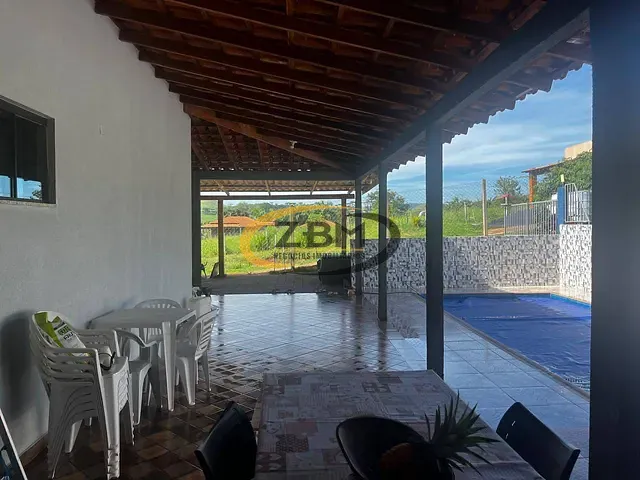 Casa com 1000m² 3 quartos e 2 banheiros, à venda, no bairro Rodovia Selva Ate Eletrosul em Londrina