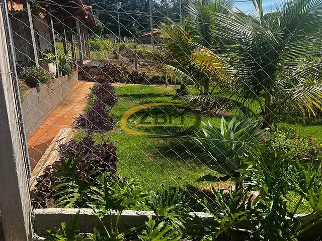 Casa com 1000m² 3 quartos e 2 banheiros, à venda, no bairro Rodovia Selva Ate Eletrosul em Londrina