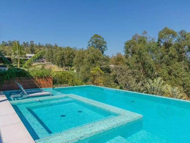 Casa com 2461m² 4 quartos e 8 banheiros, à venda, no bairro Loteamento Residencial Parque Terras de Santa Cecília em Itu