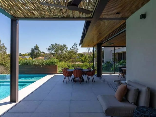 Casa com 2461m² 4 quartos e 8 banheiros, à venda, no bairro Loteamento Residencial Parque Terras de Santa Cecília em Itu