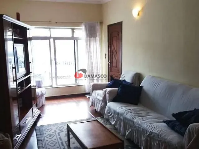 Casa com 300m² 2 quartos e 1 banheiro, à venda, no bairro Olímpico em São Caetano do Sul