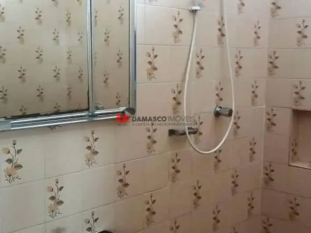 Casa com 300m² 2 quartos e 1 banheiro, à venda, no bairro Olímpico em São Caetano do Sul