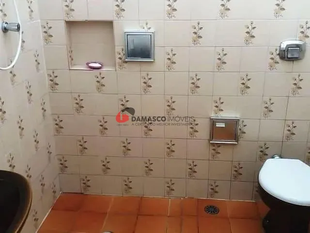 Casa com 300m² 2 quartos e 1 banheiro, à venda, no bairro Olímpico em São Caetano do Sul