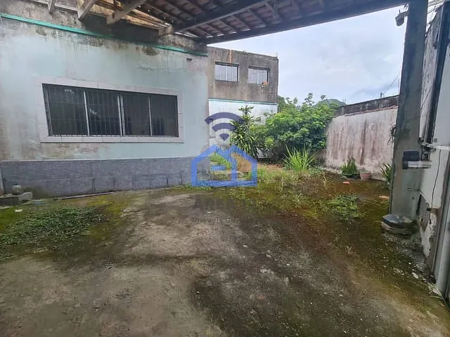 Casa com 560m² 3 quartos e 3 banheiros, à venda, no bairro Martim de Sá em Caraguatatuba