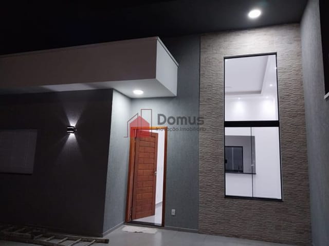 Casa com 176m², à venda, no bairro Loteamento Residencial e Comercial Flamboyant em Pindamonhangaba