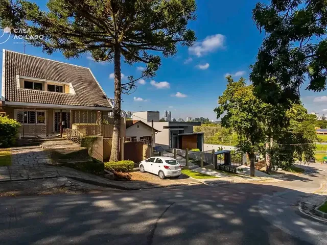 Casa 4 quartos e 8 banheiros, à venda, no bairro Bigorrilho em Curitiba