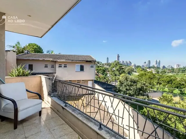 Casa 4 quartos e 8 banheiros, à venda, no bairro Bigorrilho em Curitiba