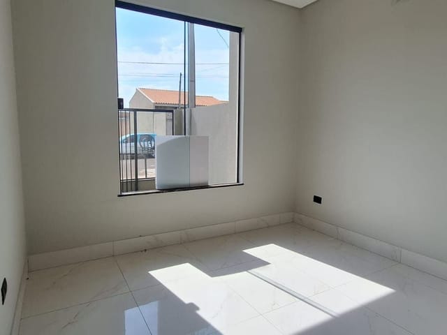 Casa 3 quartos e 2 banheiros, à venda, no bairro Jardim Morada do Sol em Cambé