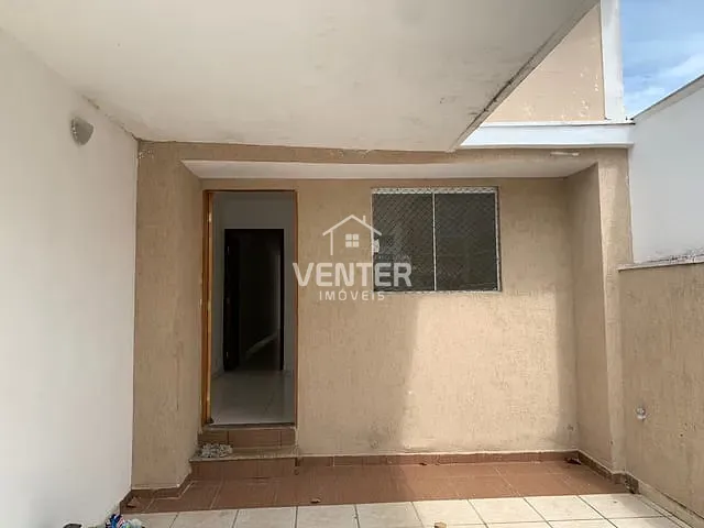 Casa com 125m² 2 quartos e 2 banheiros, à venda ou para alugar, no bairro Vila das Jabuticabeiras em Taubaté