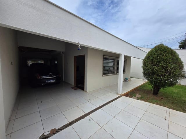 Foto do Casa - Sobrado à Venda, 04 quartos (01 suíte), Churrasqueira, 220 m² útil, 02 vagas de garagem, JD Piza, Londrina, PR | ZBM NEGOCIOS IMOBILIARIOS
