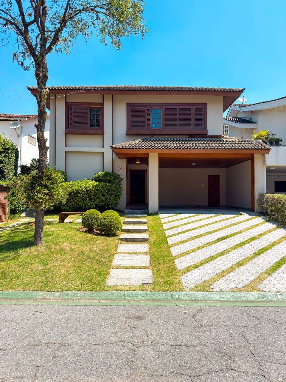 Casa em Alphaville — foto 1