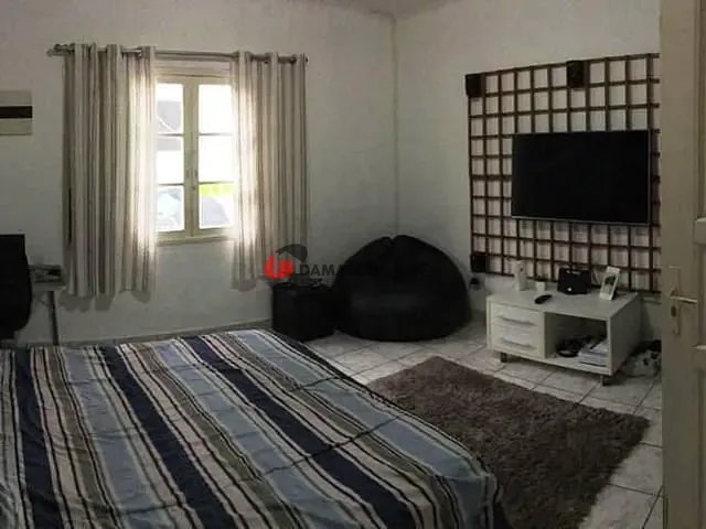 Casa com 400m² 2 quartos e 1 banheiro, à venda, no bairro Santa Maria em São Caetano do Sul